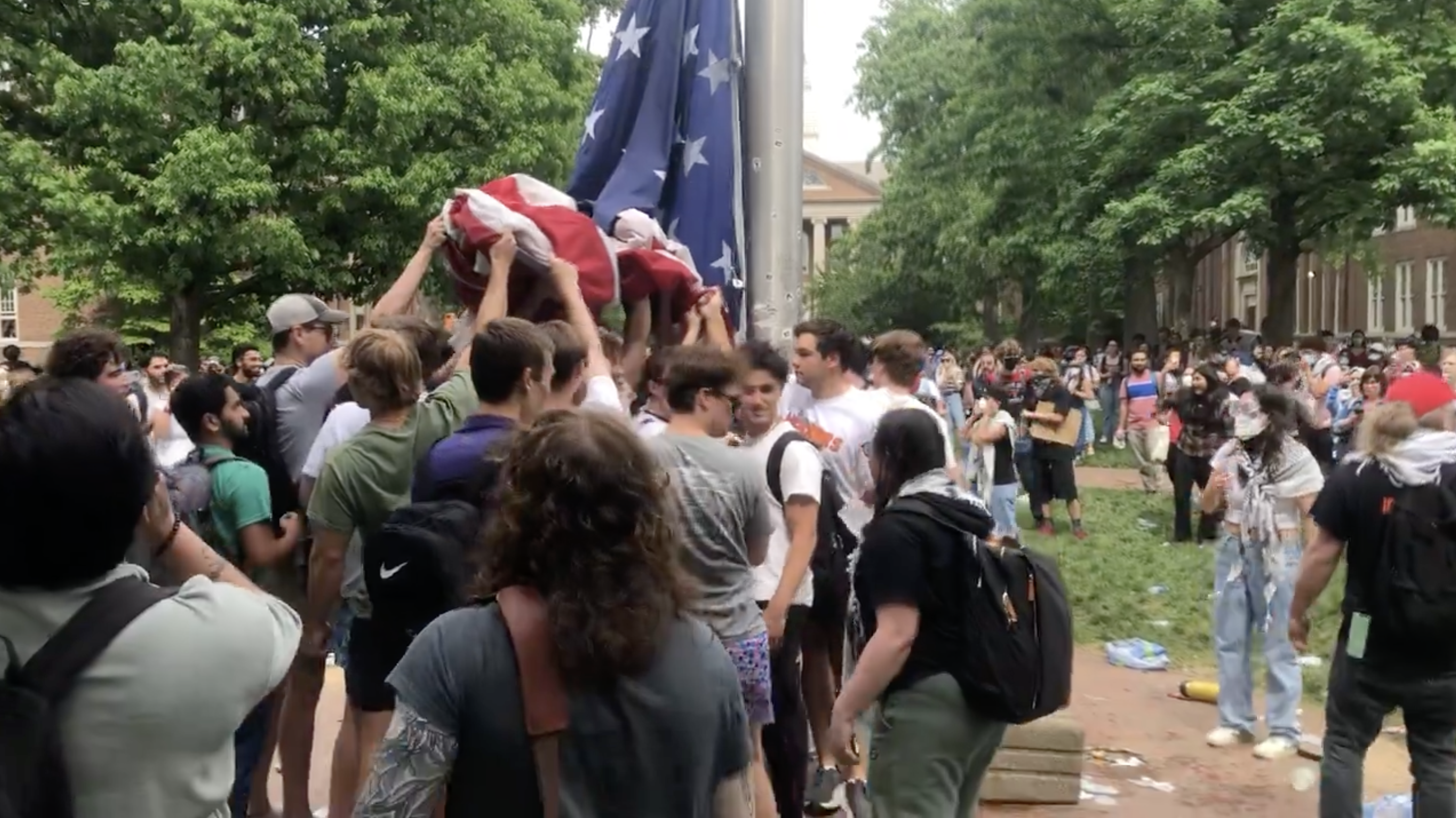 College Students Raise Over 0k on GoFundMe for Defending American Flag from Pro-Hamas Protesters