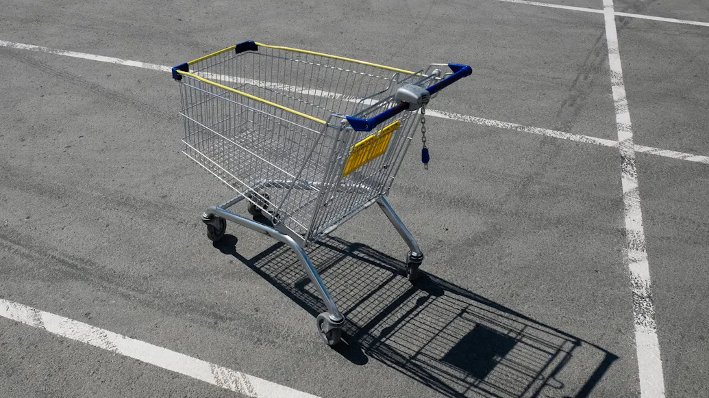 Over $200K Raised For Elderly Veteran Pushing Shopping Carts In 90-Degree Heat On Memorial Day