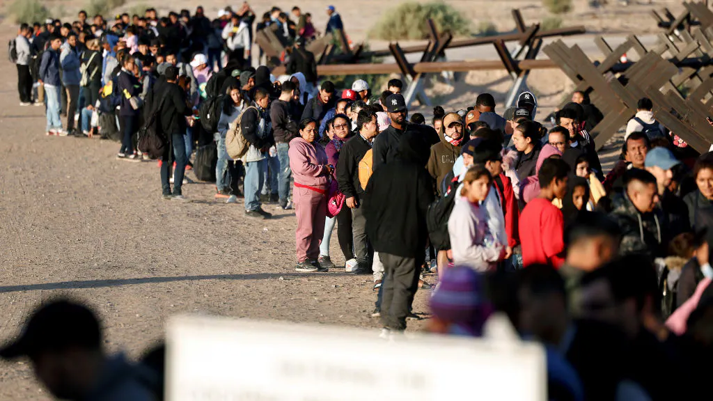 Arizonans To Vote On Ballot Measure That Would Make Illegal Immigration State Crime