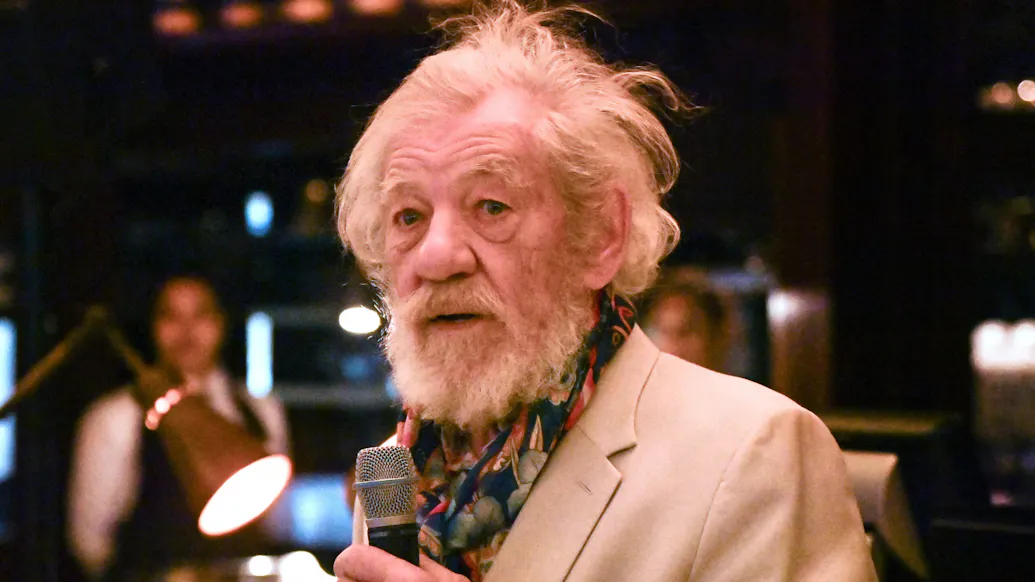 ‘Screaming In Pain’: Ian McKellen Hospitalized After Falling Off Stage