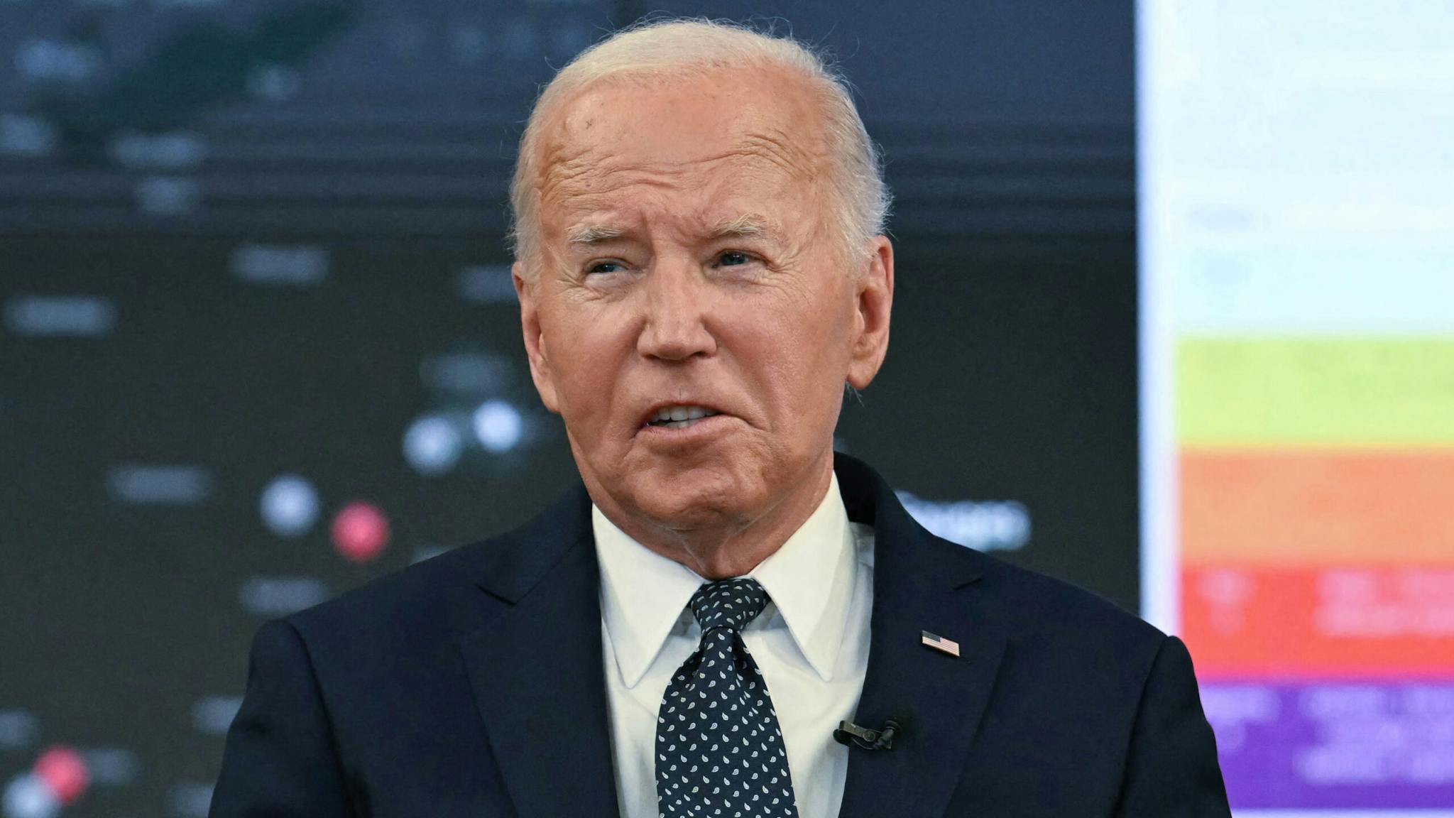 US-POLITICS-BIDEN-WEATHER-ENVIRONMENT US President Joe Biden speaks about extreme weather at the DC Emergency Operations Center in Washington, DC, on July 2, 2024.