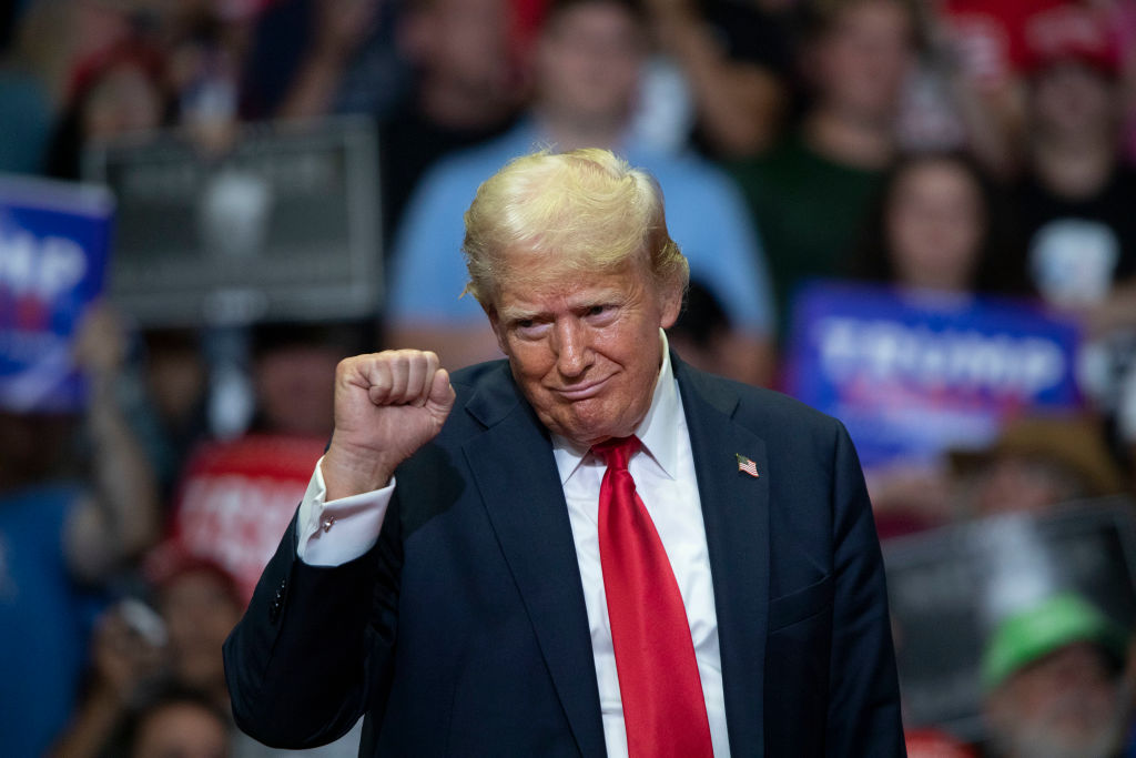 Trump Takes A Break During Michigan Rally To Mock His Own Combover