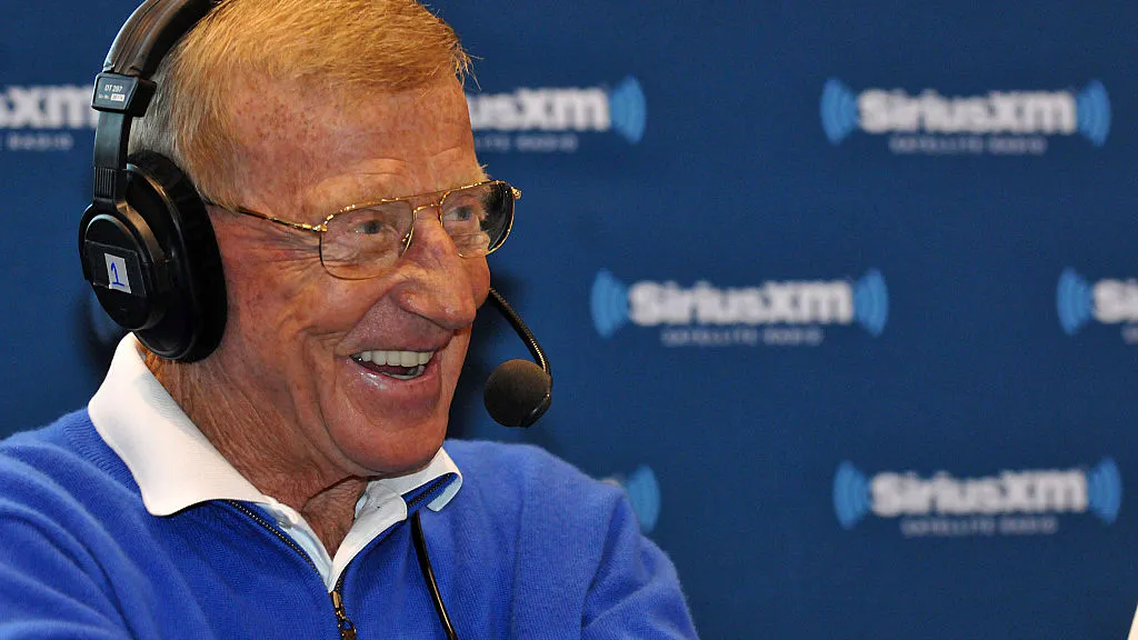 ‘Standing Up For Fairness!’ Famed Football Coach Lou Holtz Praises Riley Gaines