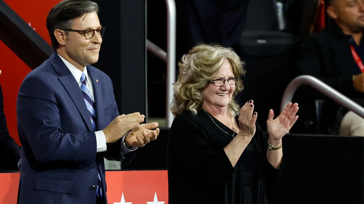 JD Vance Introduces His Mom At RNC Celebrates Her 10 Years Of Sobriety jd-vance-introduces-his-mom-at-rnc-celebrates-her-10-years-of-sobriety
