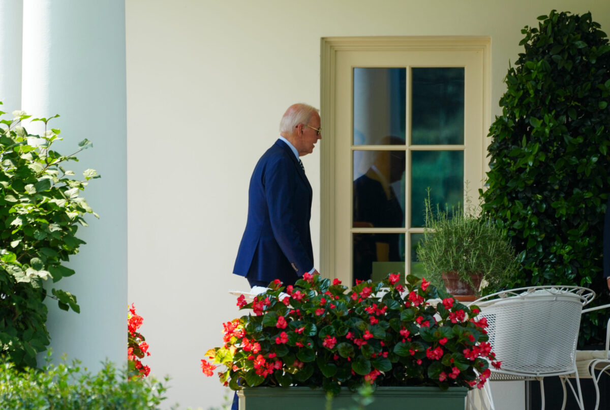 Biden’s Schedule For The Week Includes 2 Phone Calls And 1 Meeting Before He Leaves For His Beach House