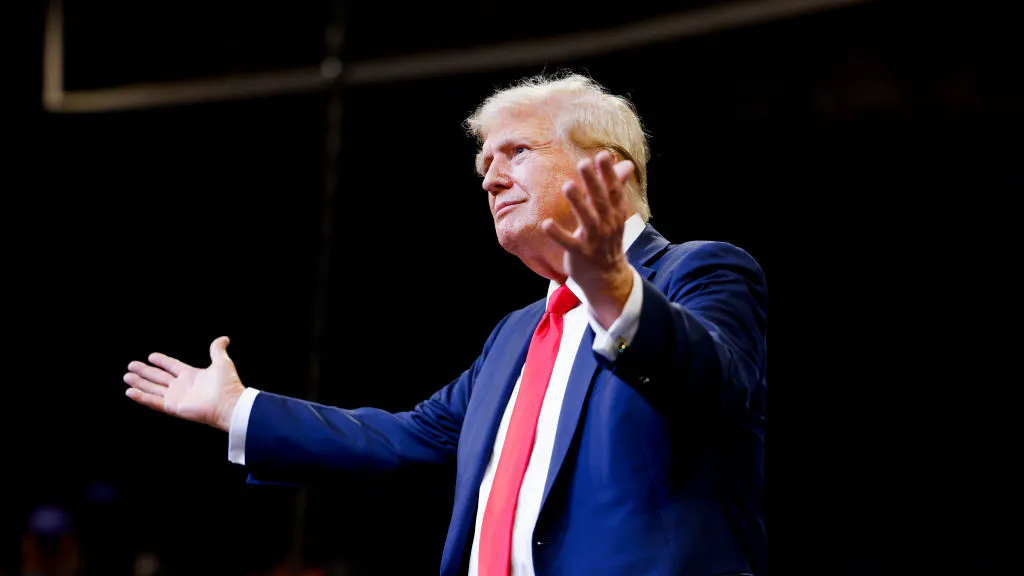 WATCH: Trumps Pauses Rally To Check On, Hug Woman Who Fainted In Stands