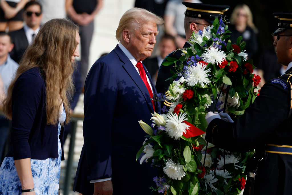 Army Vet Responds To Attacks On Trump Over Arlington Ceremony