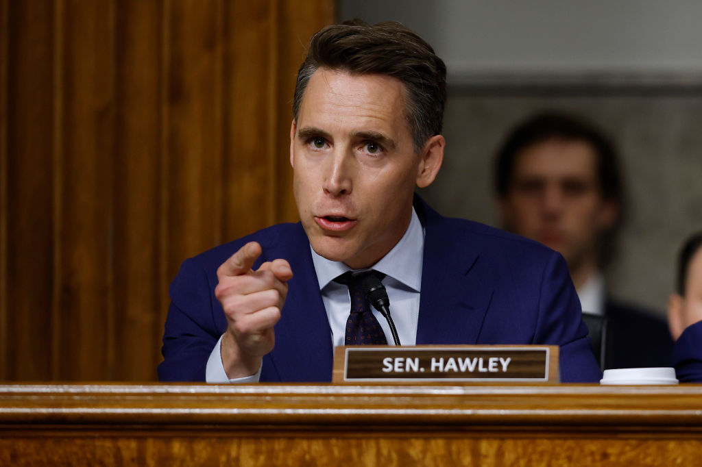 Josh Hawley Hits Secret Service With 5 Important Questions After New Whistleblower Allegations