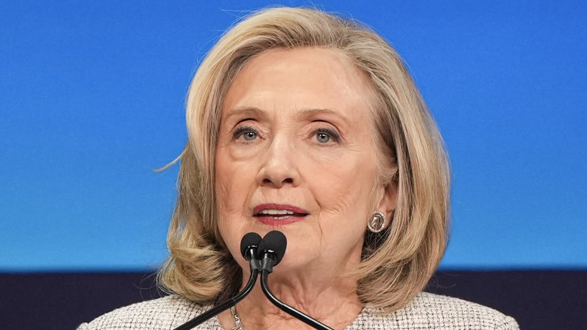 NextImg:Hillary Clinton: Press ‘Needs Consistent Narrative About Danger Trump Poses’