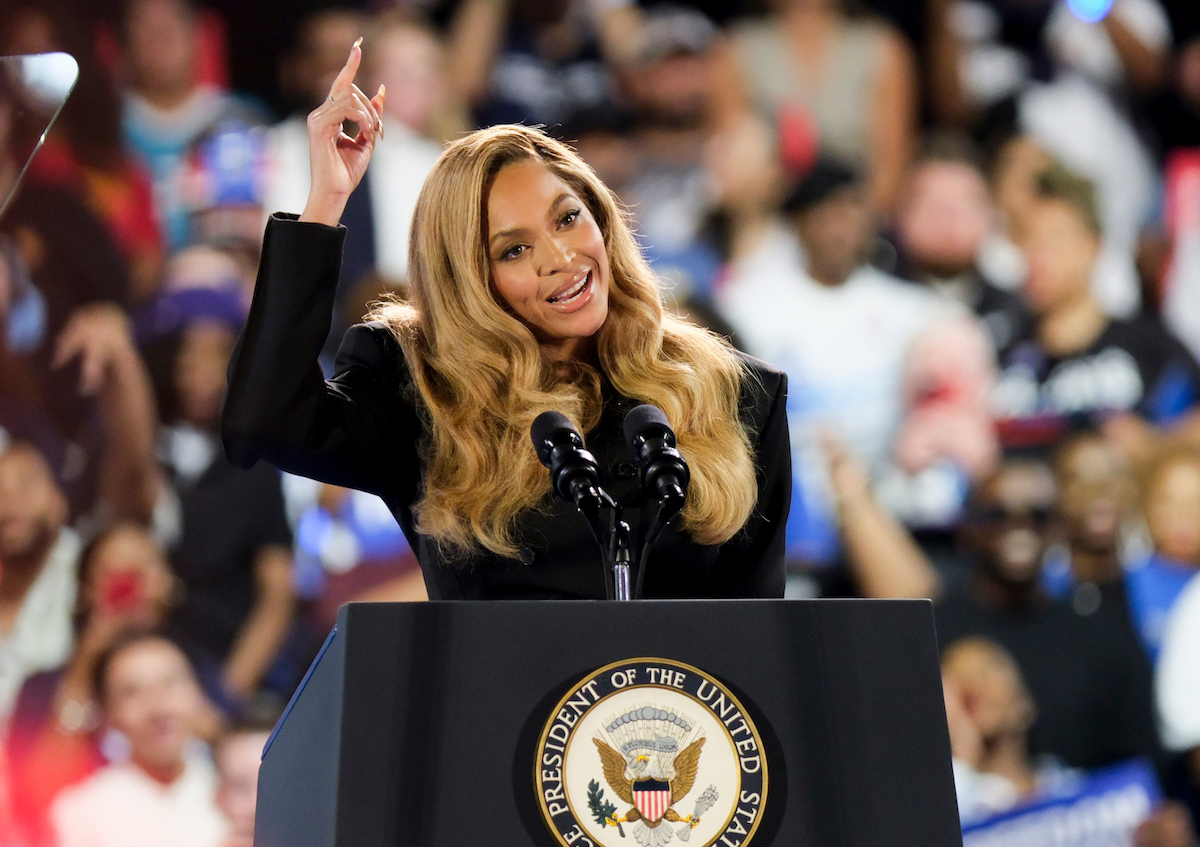 Beyoncé Fans Are Annoyed She Didn’t Perform At Kamala’s Rally