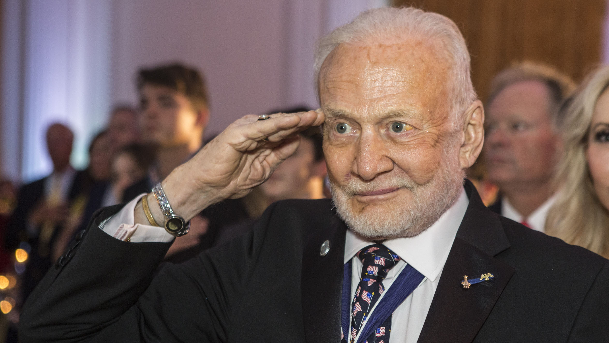 Buzz Aldrin Endorses Trump For President