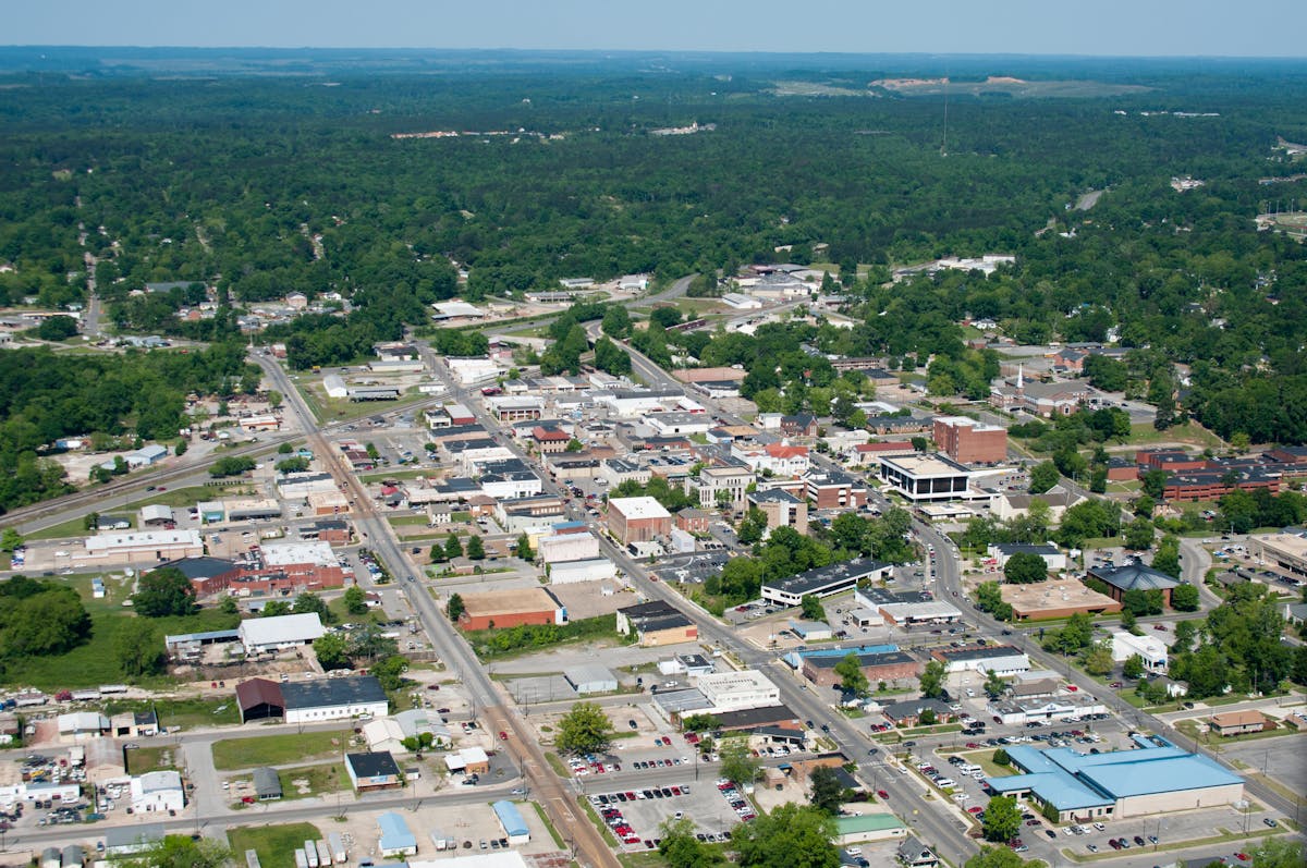 NextImg:Overrun By Haitian Migrants, These Alabama Towns Could Be The Next Springfield