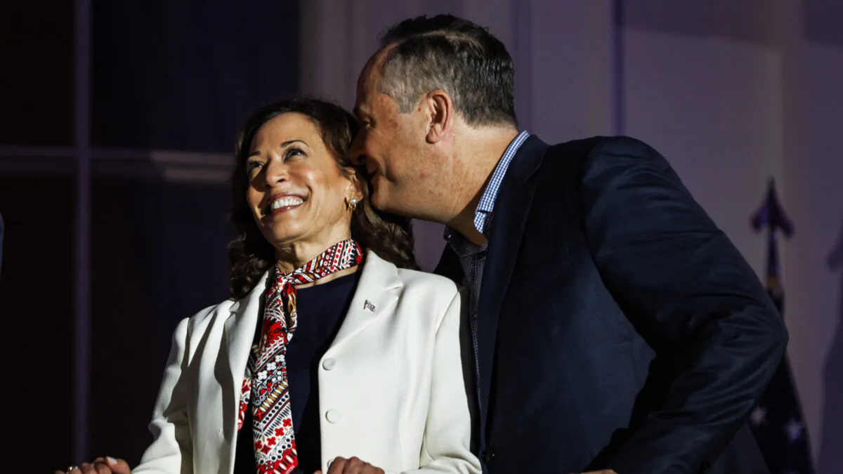 Daily Mail Reporter Who Broke Doug Emhoff Stories Questions Legacy Media Silence