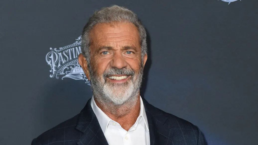 ‘IQ Of A Fence Post’: Mel Gibson Rips Kamala, Says He’s Voting Trump