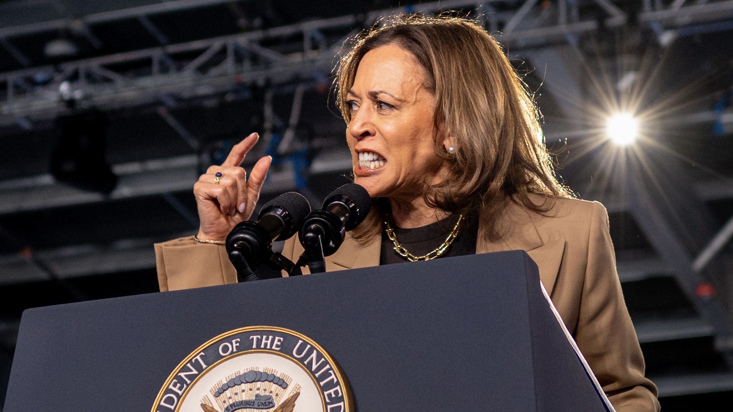 Kamala Craters When Asked What She Wants To ‘Turn The Page From’