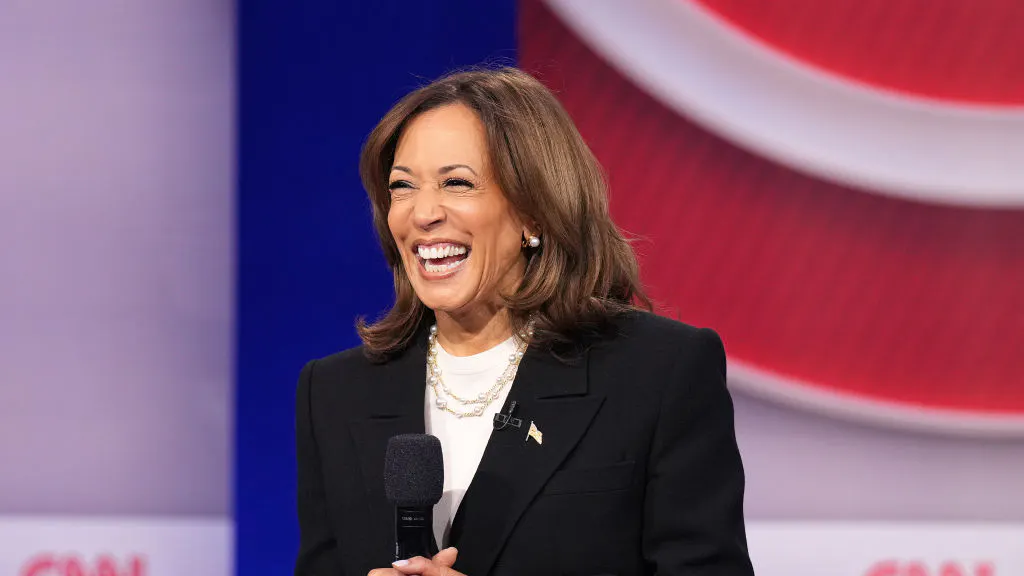 ‘Shiny!’: Kamala Mocked Over Appearance At Semiconductor Factory