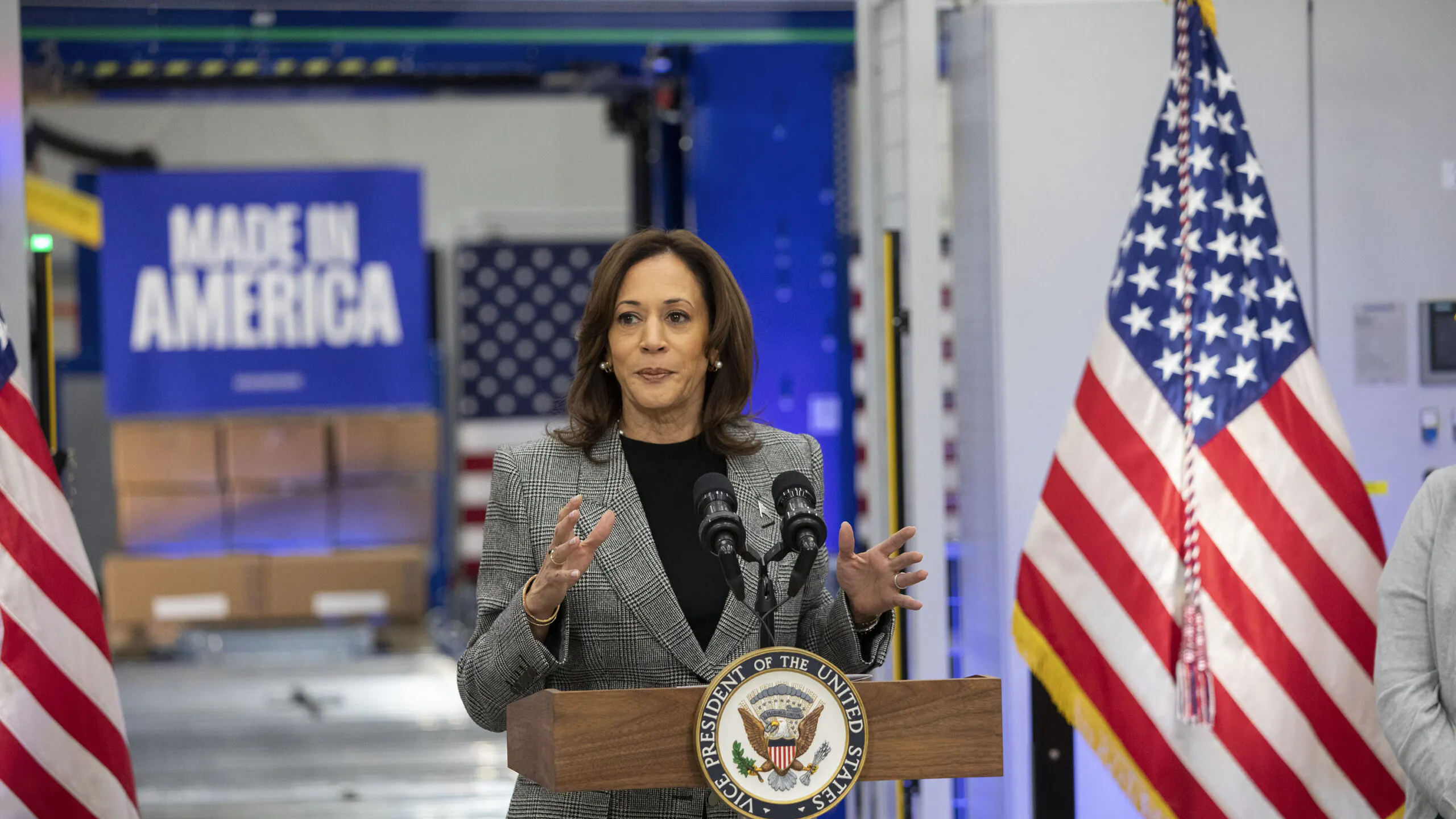 Liberal Super PAC Warns Kamala: Calling Trump A ‘Fascist’ Isn’t Persuasive