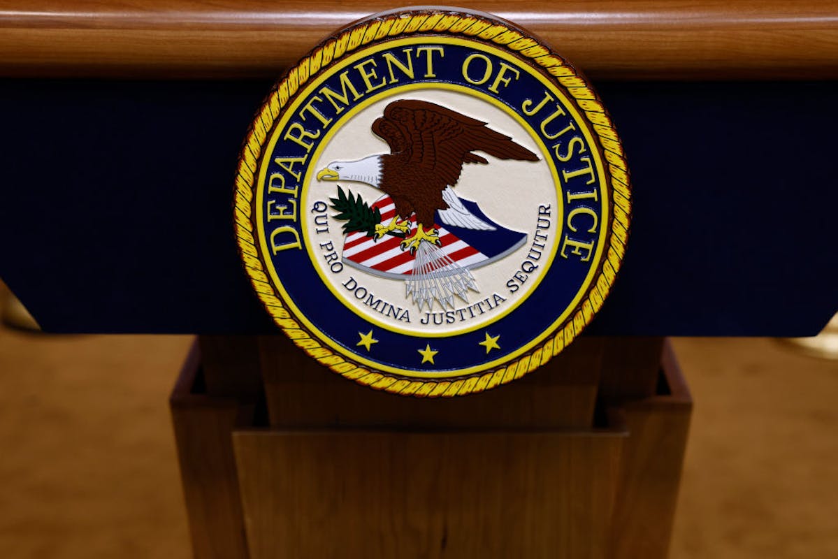 NextImg:Trump Advisor Lays Down The Law For Panicked DOJ Employees: If You Plan To ‘Resist,’ Get Out Now