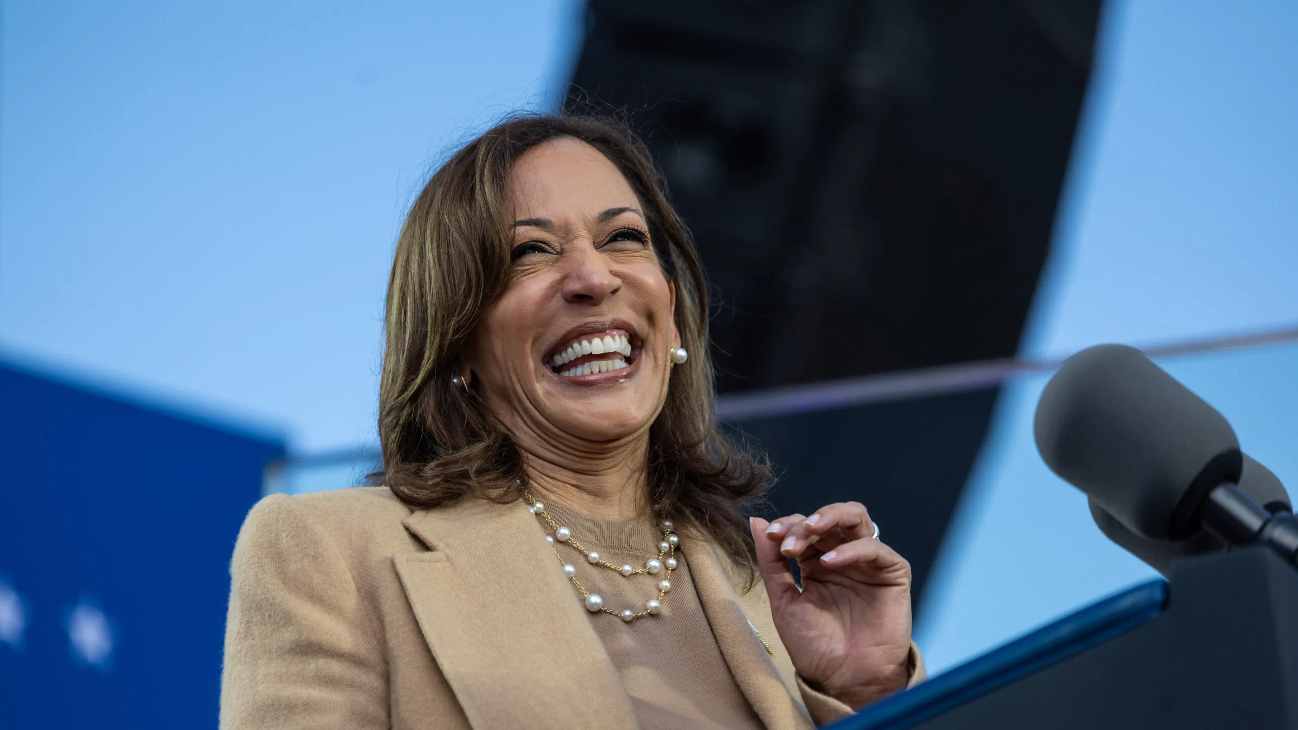 Kamala Running Pro-Palestinian Ads In Michigan, Pro-Israel Ads In Pennsylvania