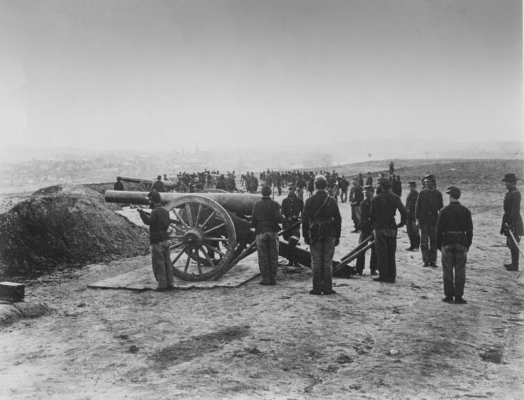 A Union Army battery makes final preparations on the day before the Battle of Fredericksburg, on Marye's Heights, Virginia, USA, December 1862. (Photo by Kean Collection/Archive Photos/Getty Images)