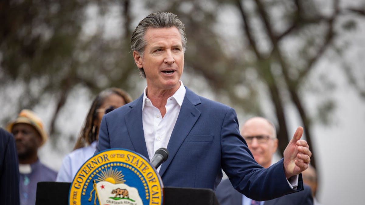 NextImg:‘Nice Try’: Gavin Newsom Can’t Stop ICE Agents From Wearing Masks, Sources Say
