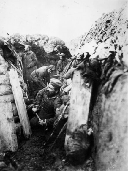 circa 1914: German soldiers in the trenches during WW I. (Photo by Hulton Archive/Getty Images)