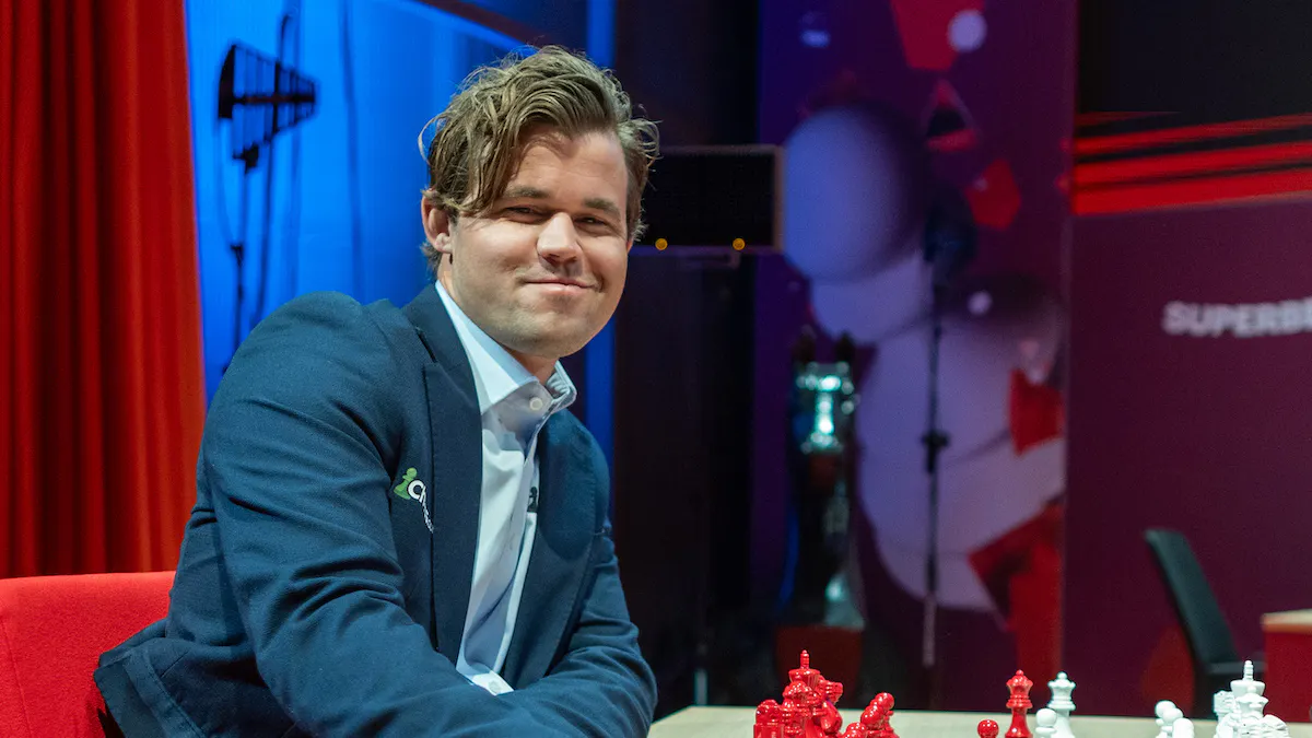 Chess Champ Rejoins Competition After Quitting Over Dress Code