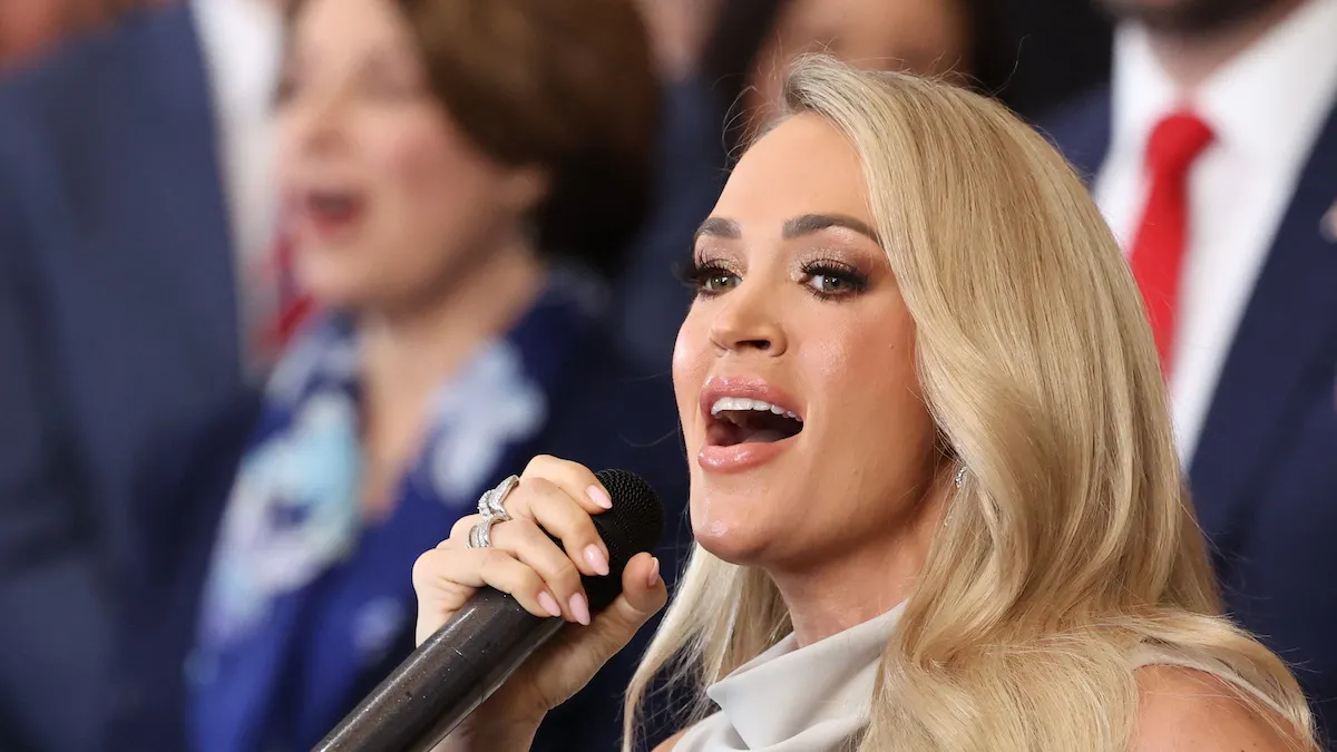 Ariana Grande 'Likes' Post Mocking Carrie Underwood's A Cappella Inauguration Performance