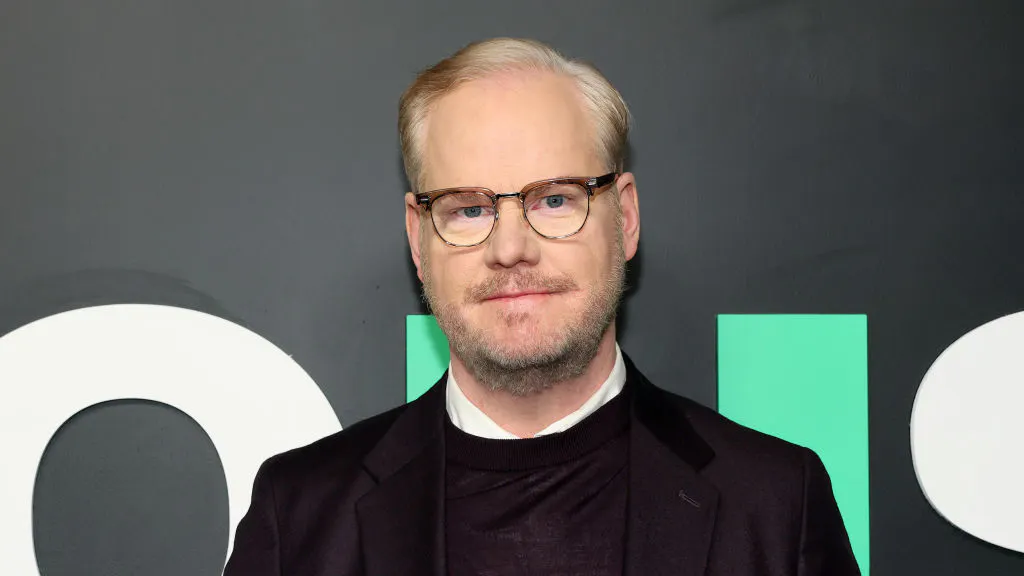 Jim Gaffigan Sort Of Regrets Wild Anti-Trump Posts, But Not Really