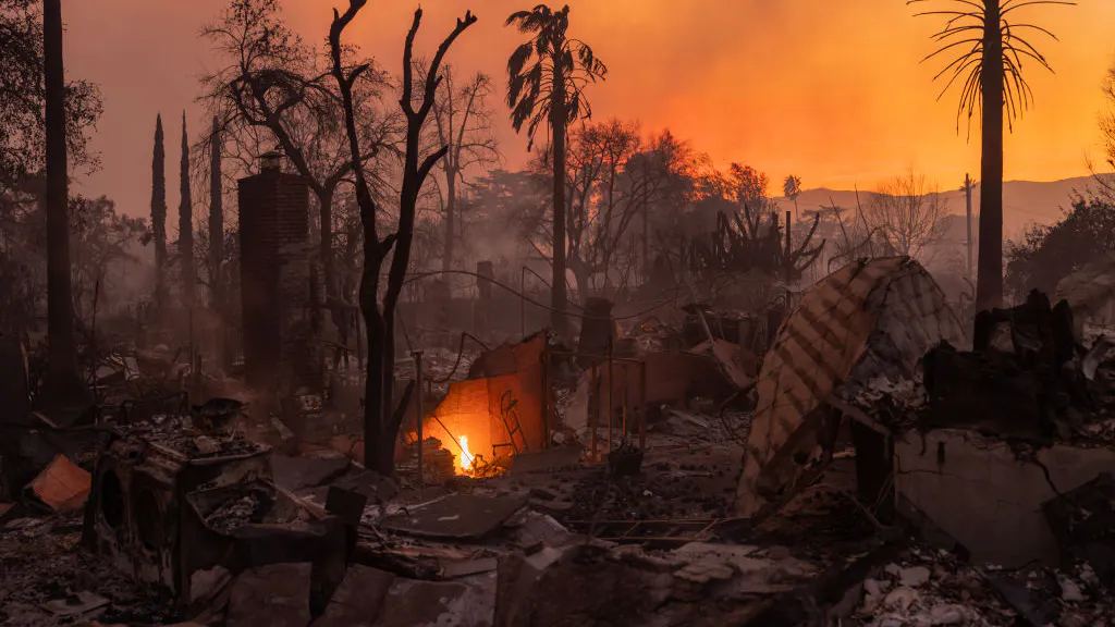 California Fire Approaches Major Communication Towers Used By Emergency Services, Local Media