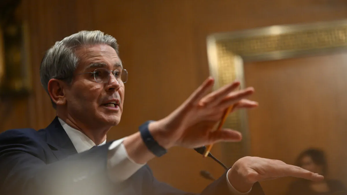 Treasury Nominee Scott Bessent Schools Dem Senator On ‘Energy Race’ With China