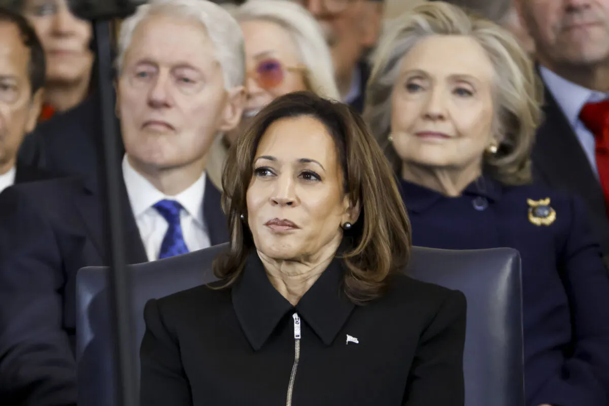 WASHINGTON, DC - JANUARY 20: (L-R) Former US President Bill Clinton, former Vice President Kamala Harris, and former US Secretary of State Hillary Clinton attend the inauguration ceremonies in the U.S. Capitol Rotunda on January 20, 2025 in Washington, DC. Donald Trump takes office for his second term as the 47th President of the United States.