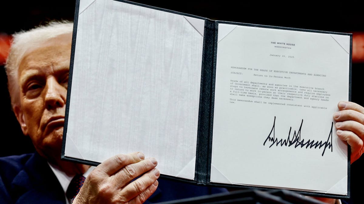 NextImg:Trump Signs Numerous Executive Orders Undoing Biden-Era Policies