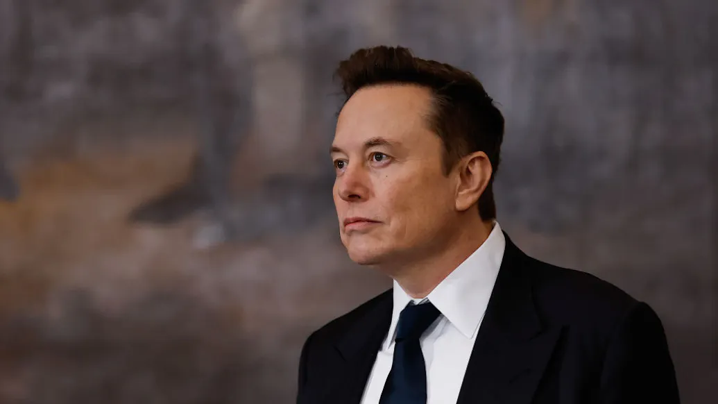 SpaceX Team To Visit FAA Command Center, Advise Transportation Secretary On ‘Safer System’