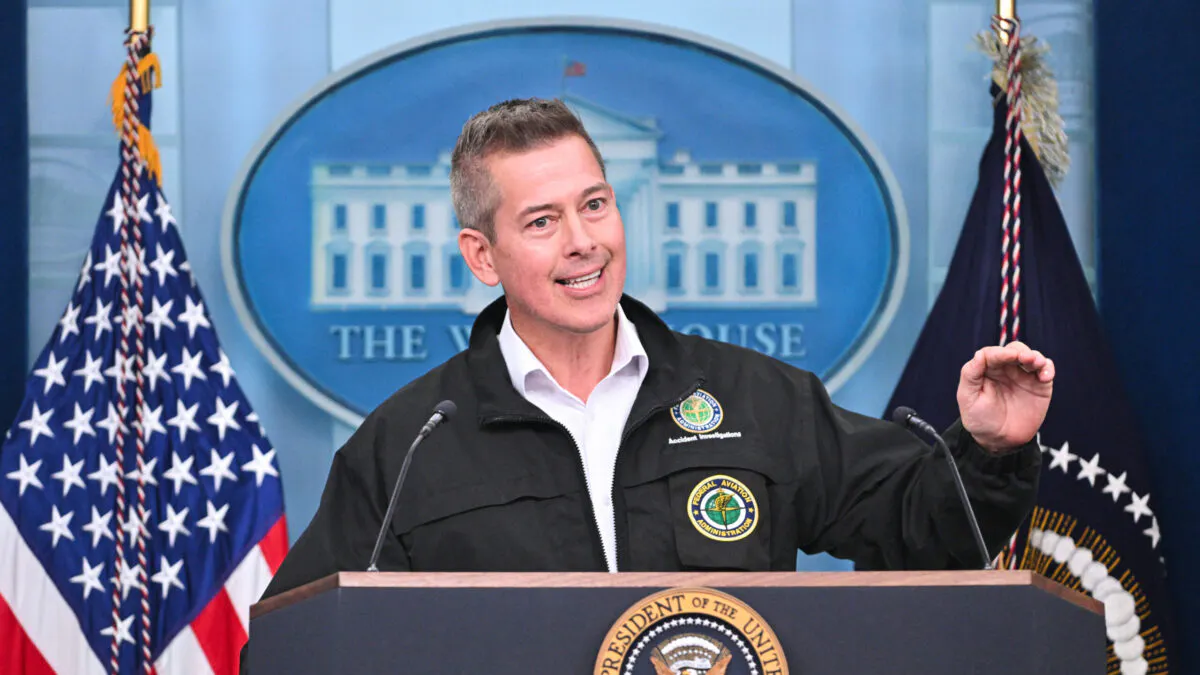 FAA Cut Probationary Workers, Added ‘Critical Safety’ Positions, Duffy Says