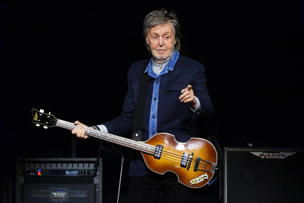 NextImg:Paul McCartney Plays Surprise Concert In NYC, Fans Scramble For Tickets