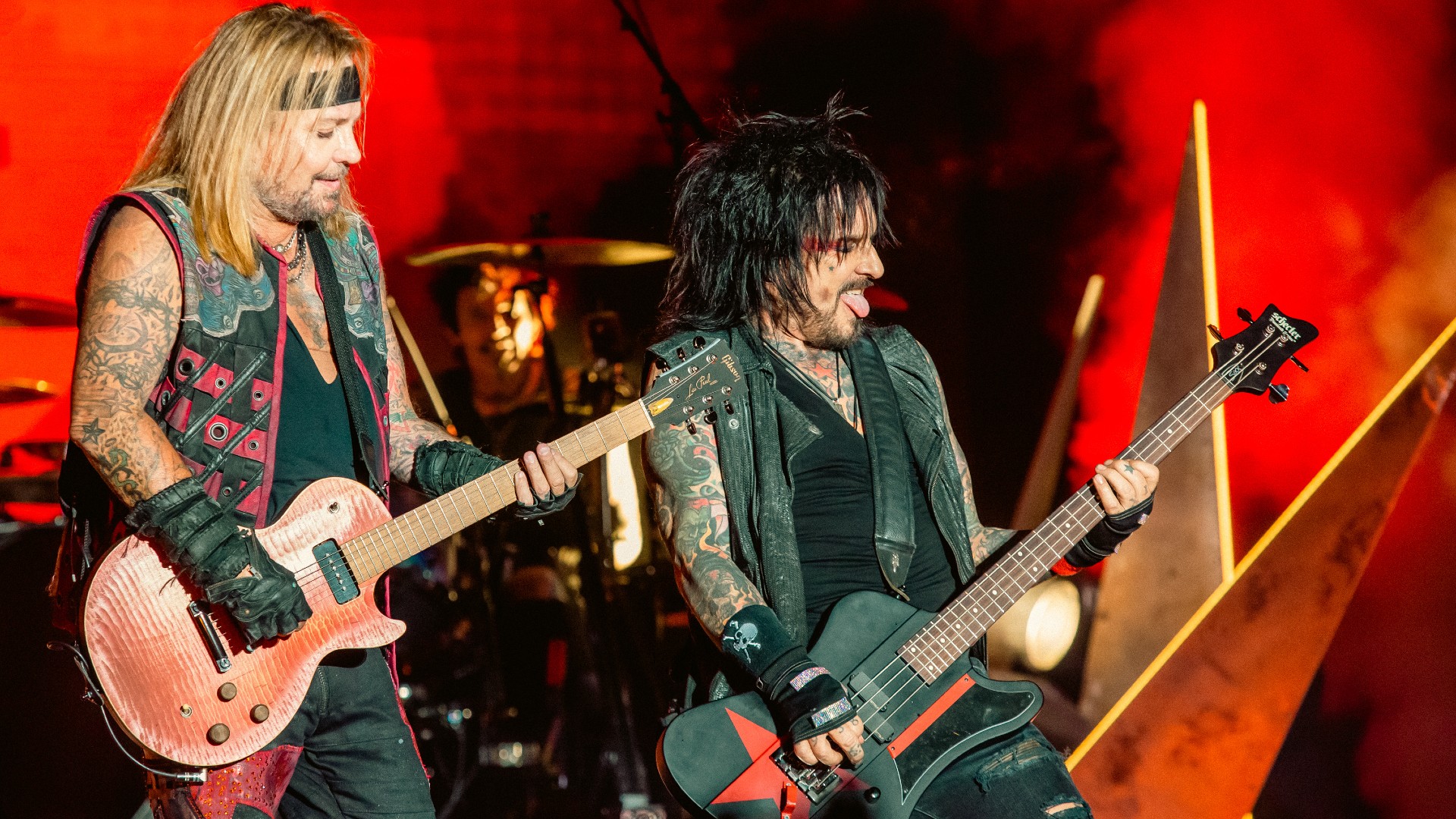 WATCH: Insane Moment Motley Crue Lead Singer’s Private Jet Collides With Another