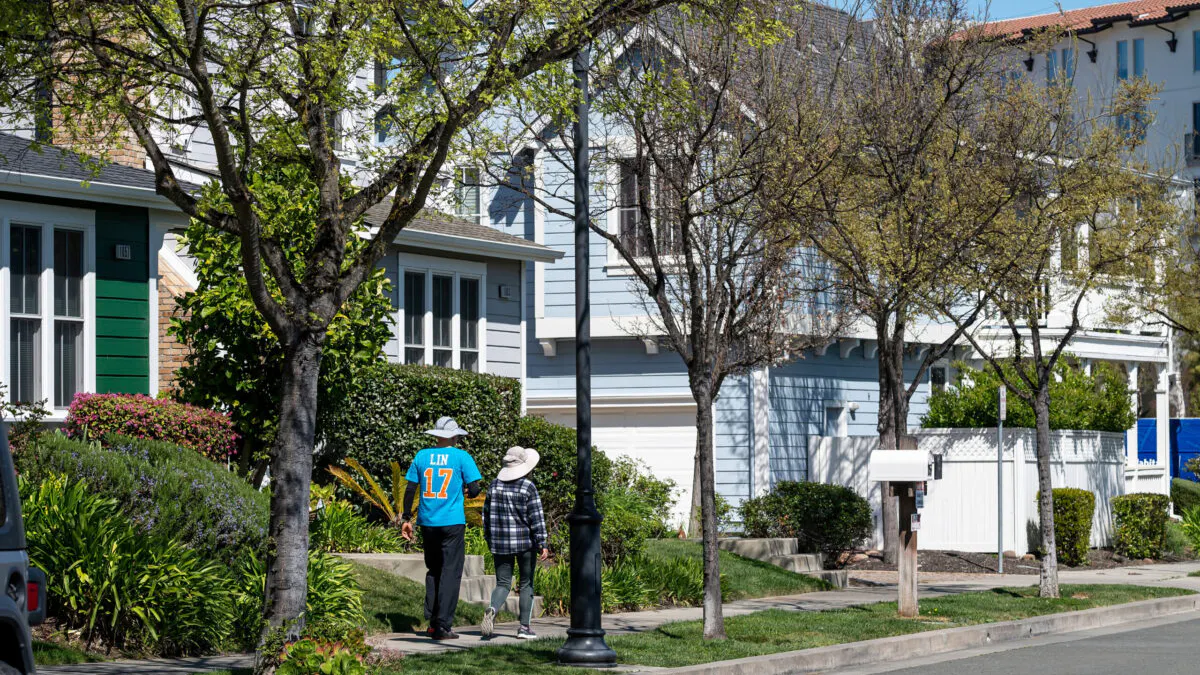 Trump Admin Bans Illegal Immigrants From Getting Taxpayer-Backed Mortgages