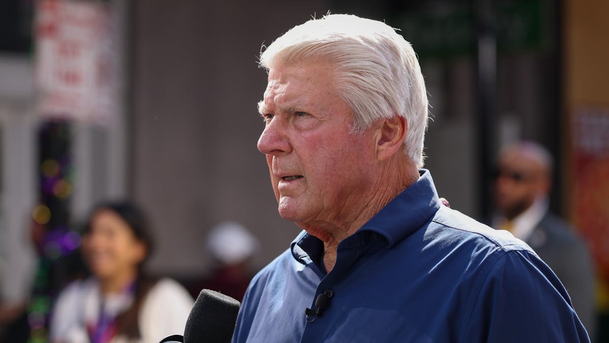 NextImg:Fox Sports Host Jimmy Johnson Makes Decision About Retirement
