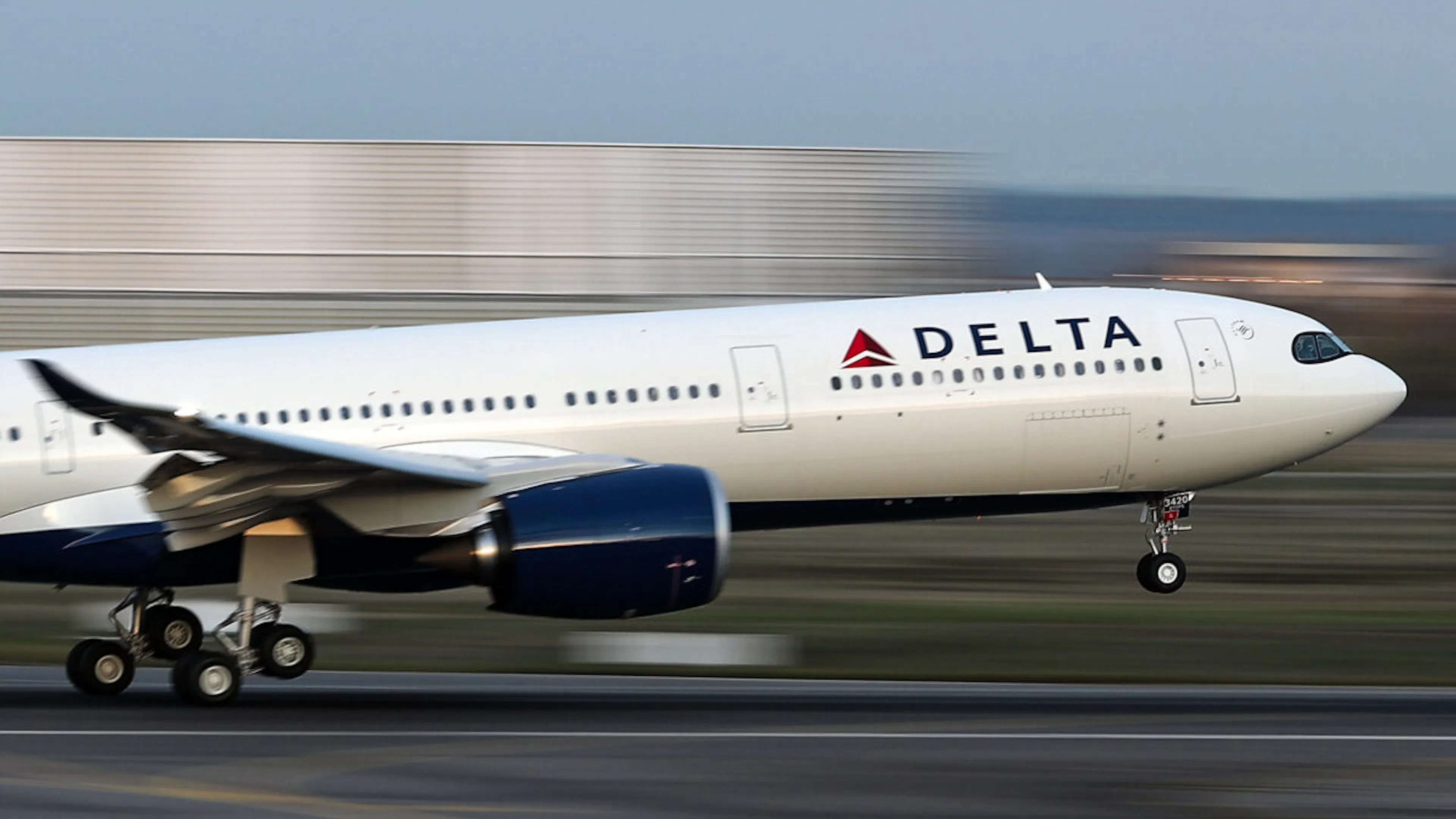 Did Delta Stop VIP Treatment For Congress? It’s Complicated.