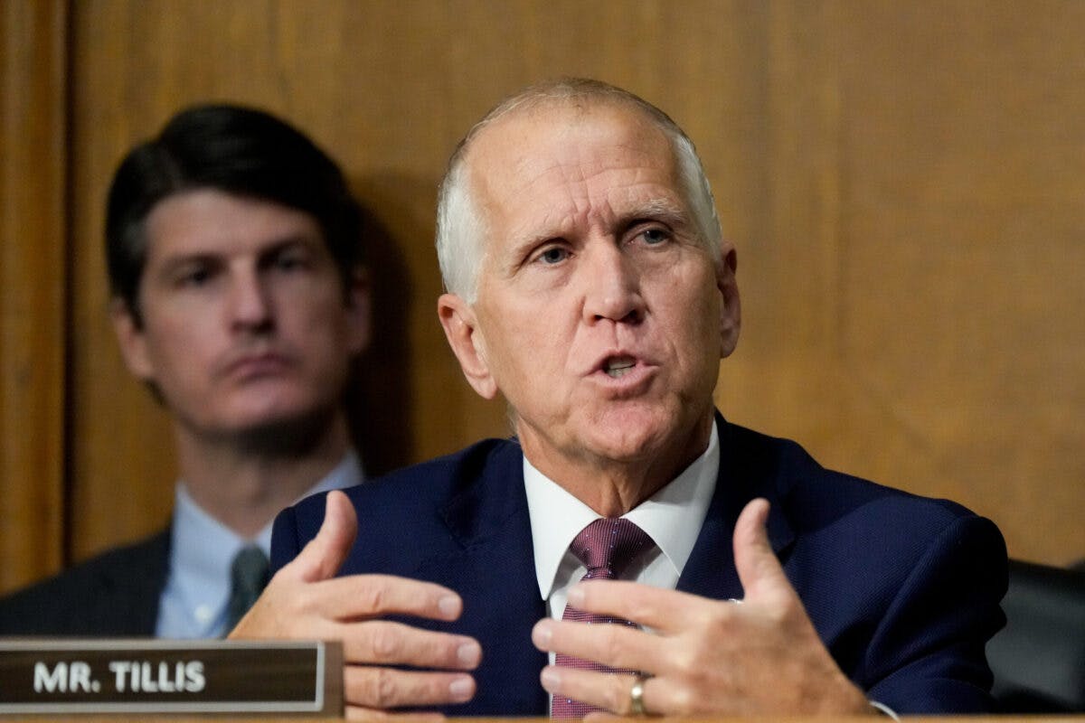 ‘Whose Throat Do I Get To Choke?’ GOP Senator Demands Trump Tariff Fall Guy