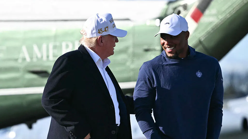 ‘Get Out My Mentions!’: Eagles Running Back Swipes At Critics Mad He Played Golf With Trump