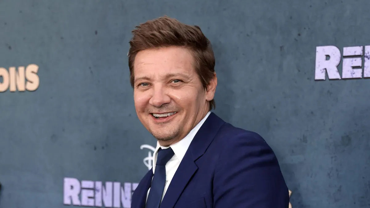 ‘Avengers’ Actor Jeremy Renner Says He Briefly Died After Snowplow Accident