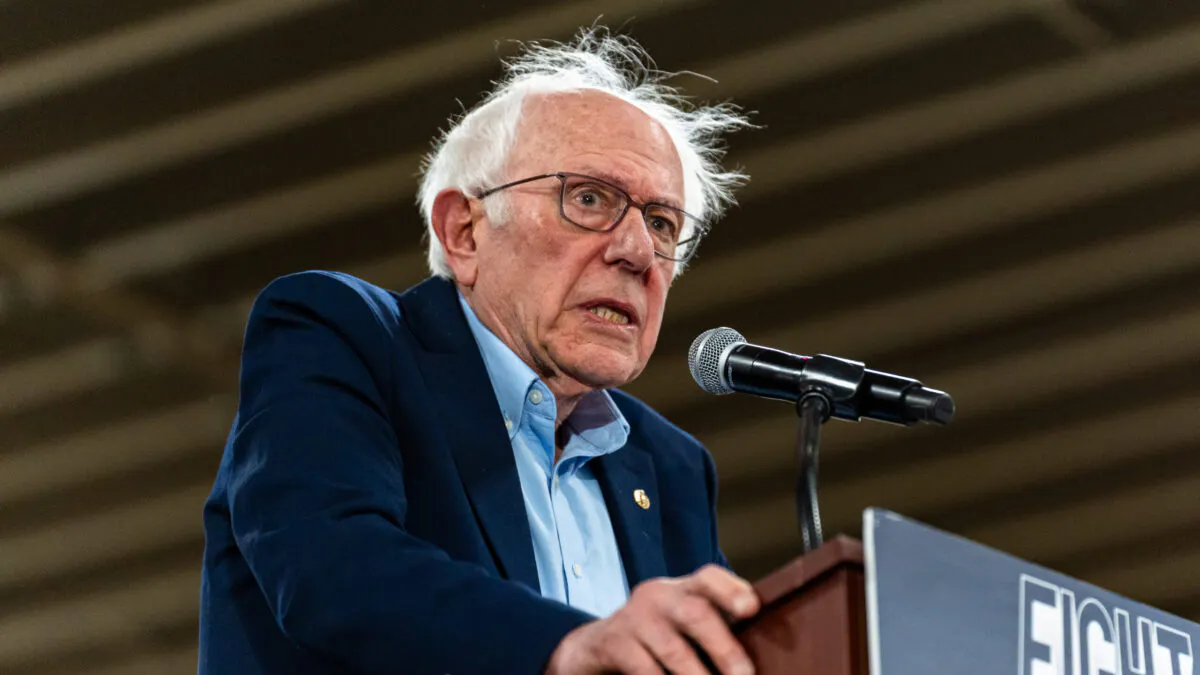‘No Apologies’ From Bernie Sanders For $221K Spent On Private Jets During ‘Fighting Oligarchy’ Tour