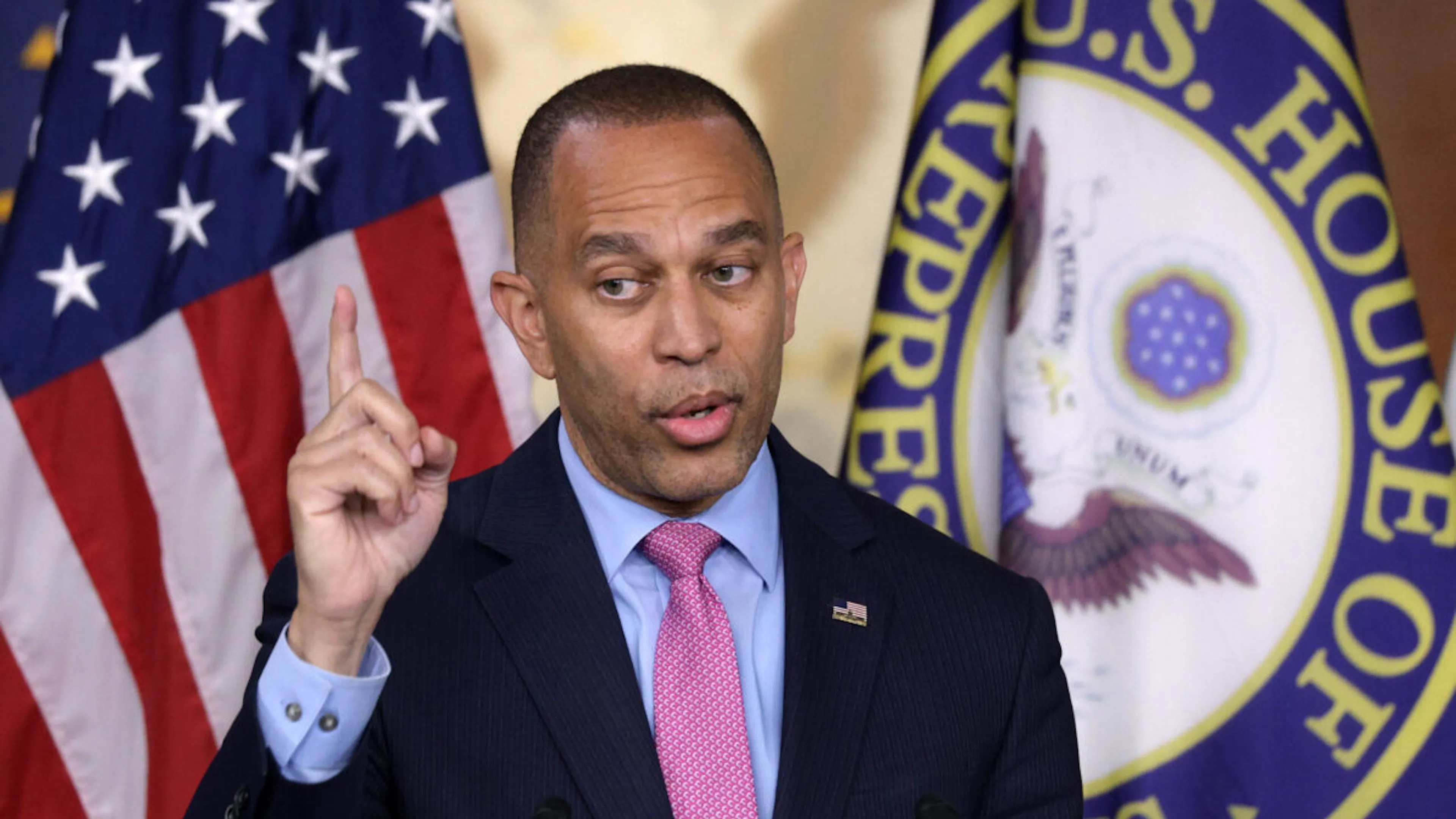 Hakeem Jeffries Starts Seeing ‘Ghosts’ As Democrats Panic Over Redistricting