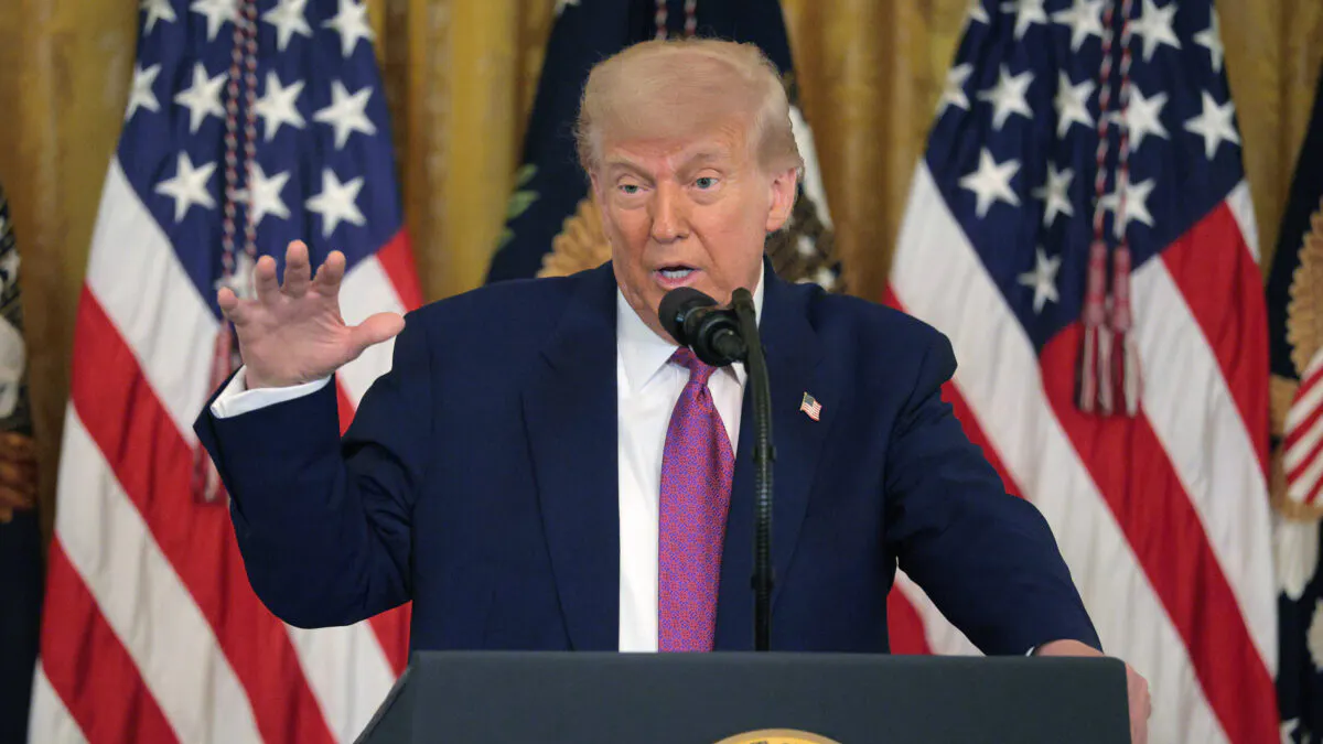 Trump Orders ICE To Step Up Operations In Major Democrat-Run Cities