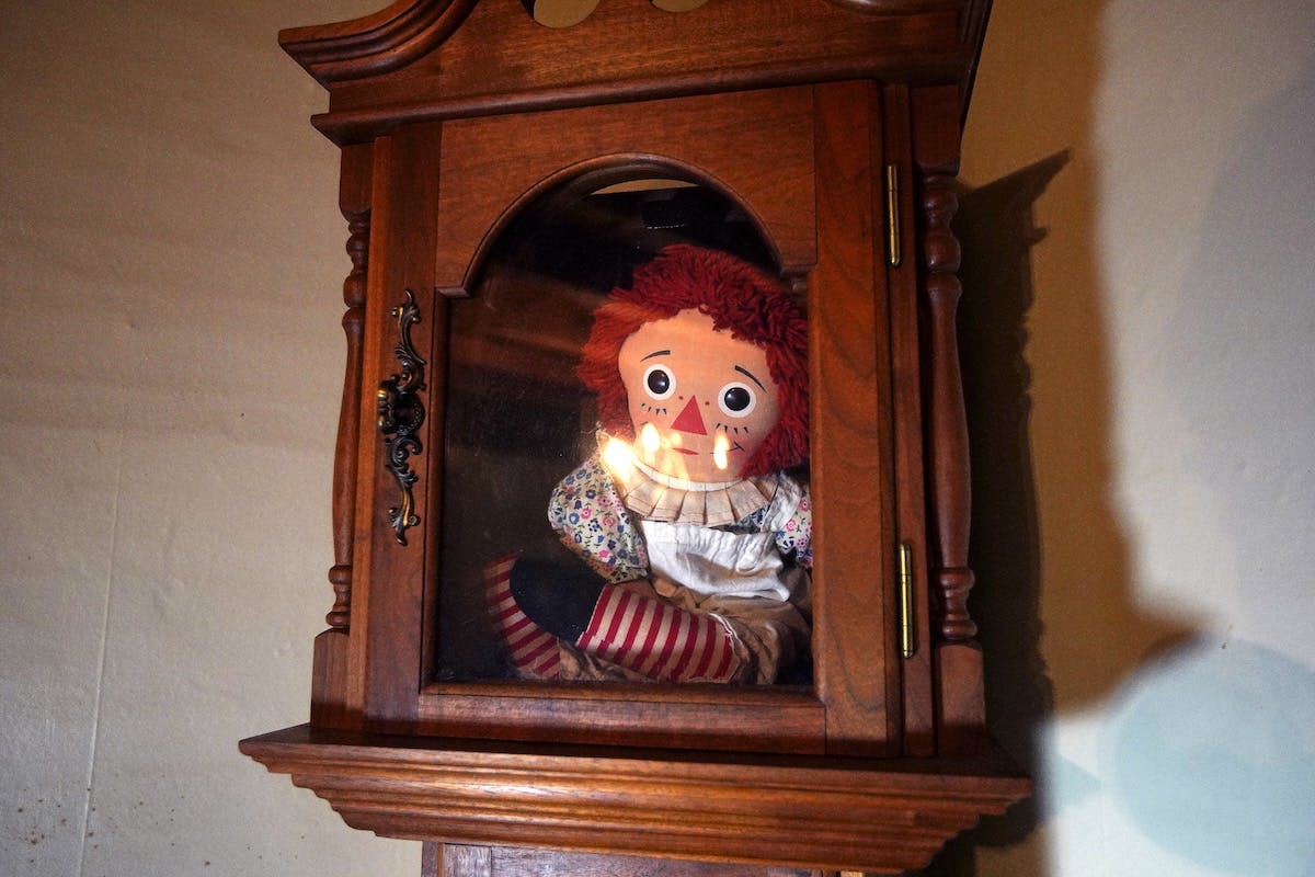 Paranormal Investigator Dies While Touring With ‘Demonically Possessed’ Annabelle Doll