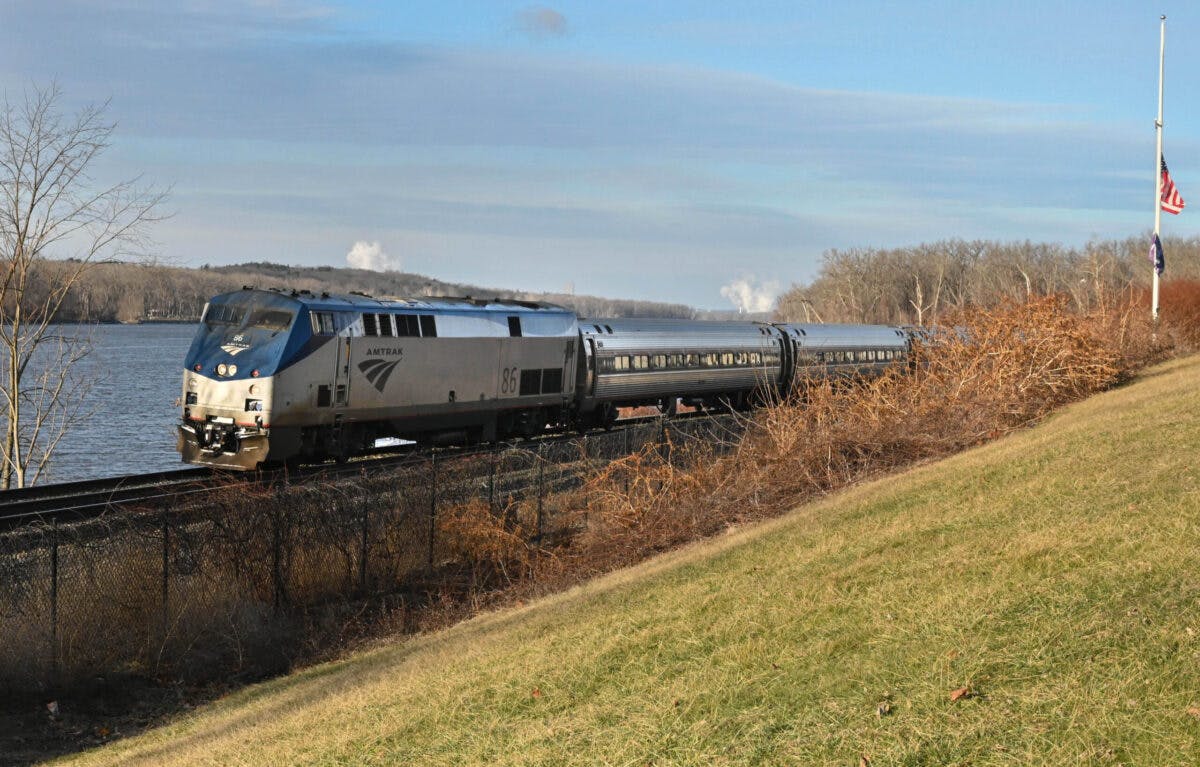 Proposed ‘High-Speed’ Train Would Bring Passengers From NYC To L.A. In Three Days