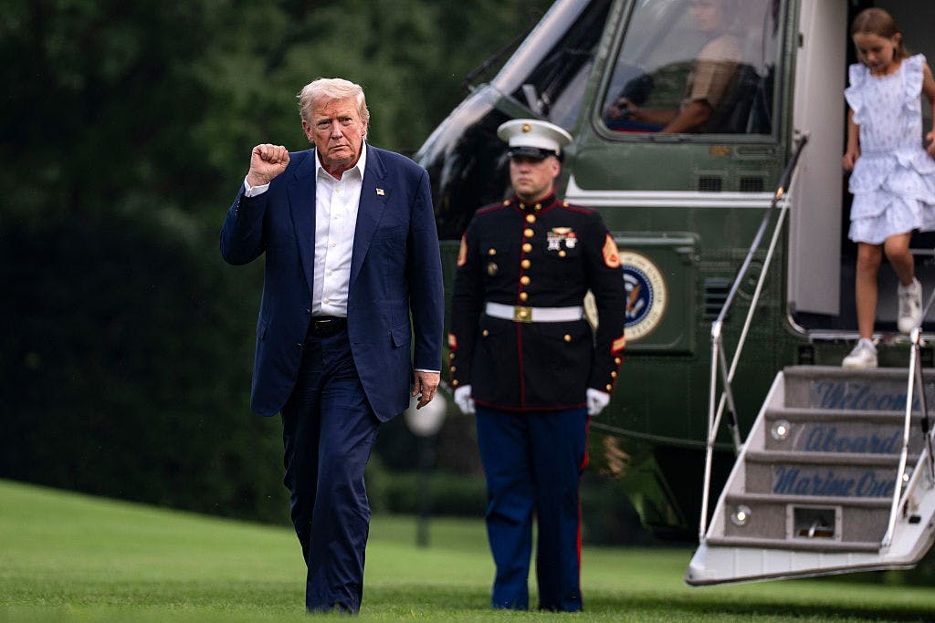 America’s Economy Keeps Roaring: 3% GDP Growth Shatters Expectations
