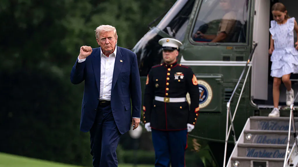 America’s Economy Keeps Roaring: 3% GDP Growth Shatters Expectations